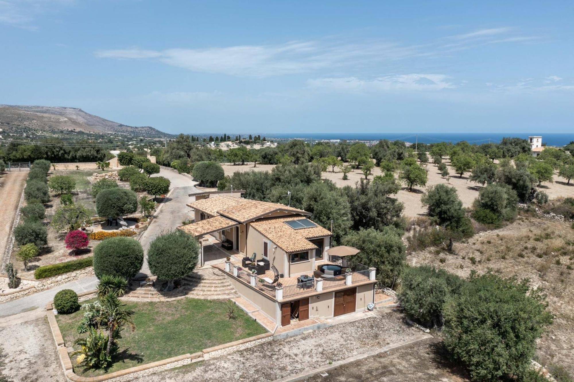 Villa Badessa โนโต ภายนอก รูปภาพ